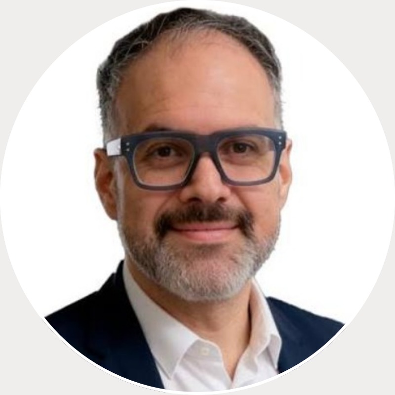 Dr. Sergio David González Ayala