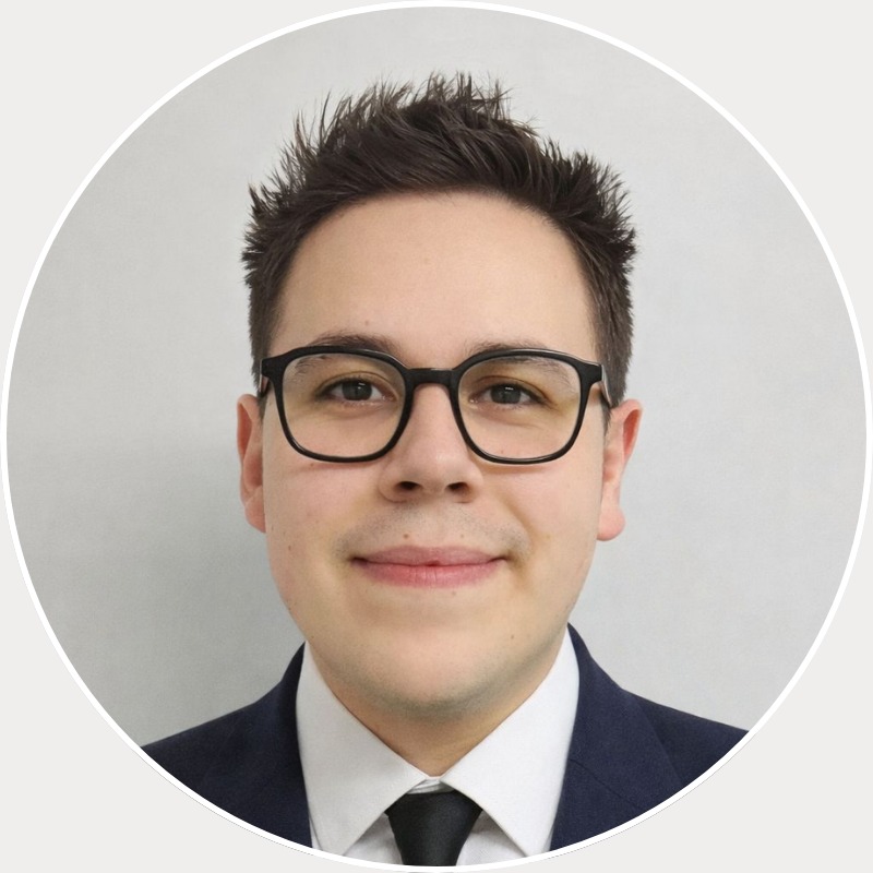 Mgtr. Carlos Rafael Riquelme Benítez